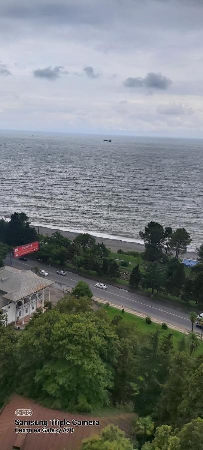 Аппартаменты С Двумя Балконами На Море И Горы Makhindzsauri Kültér fotó